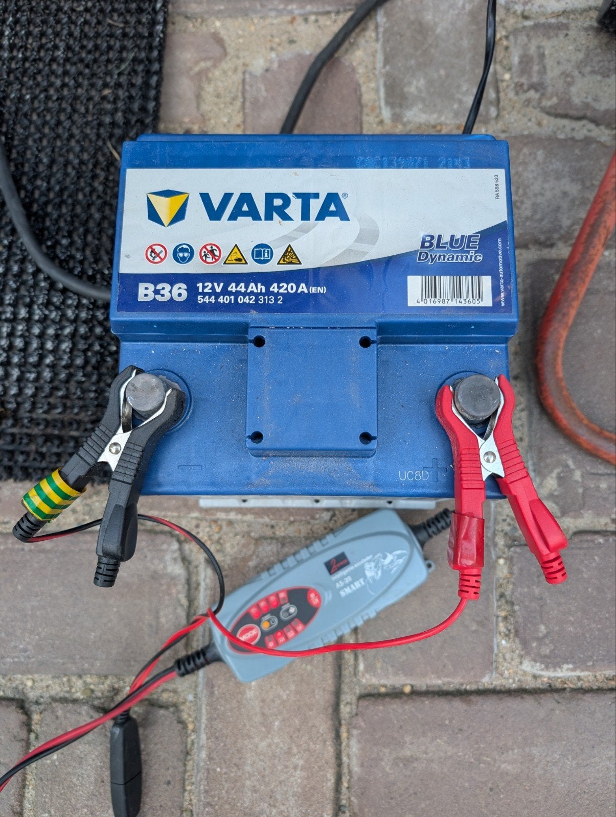 Varta Blue Dynamic B36 Accu 12V 44Ah 420A (EN), Ophalen of Verzenden, Gebruikt, Universele onderdelen