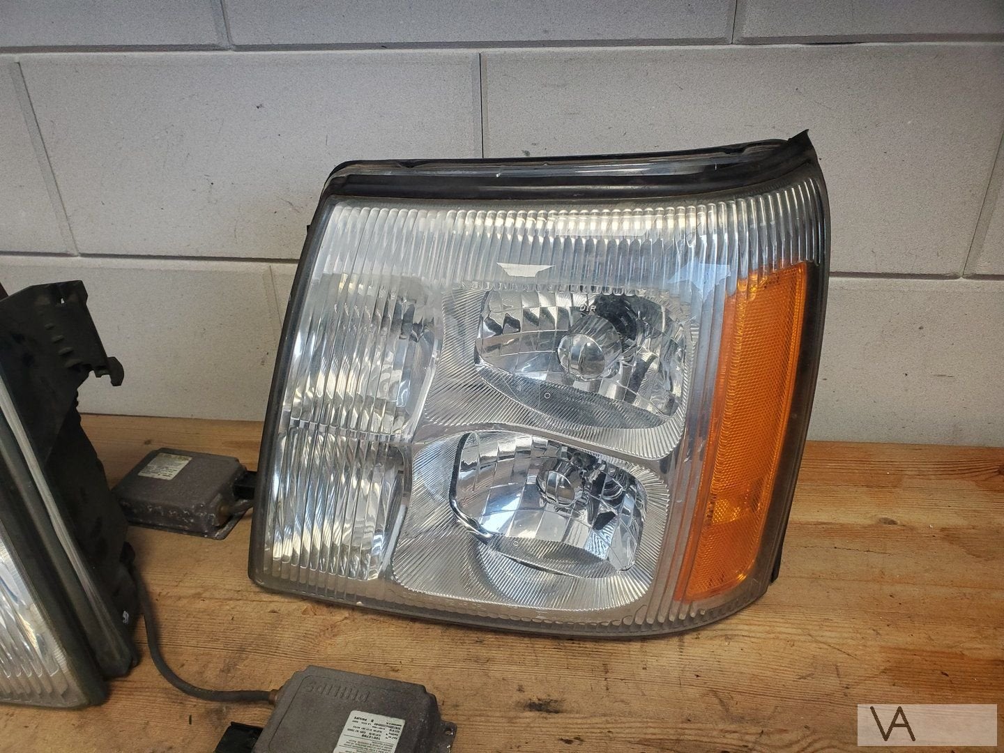 Cadillac Escalade 2002 - 2007 koplamp XENON links €350, Auto-onderdelen, Verlichting, Cadillac, Gebruikt, -, -