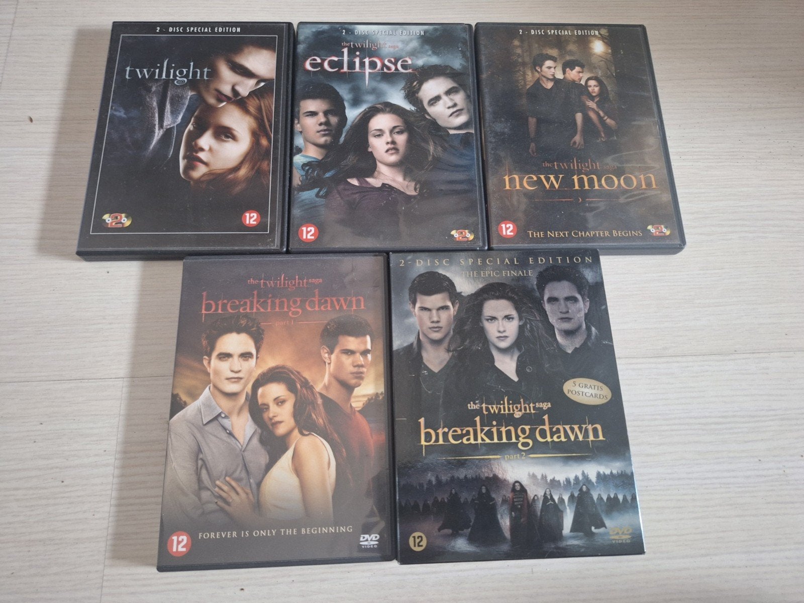 dvd serie twilight compleet, Vanaf 12 jaar, Ophalen of Verzenden, Zo goed als nieuw, Science Fiction en Fantasy