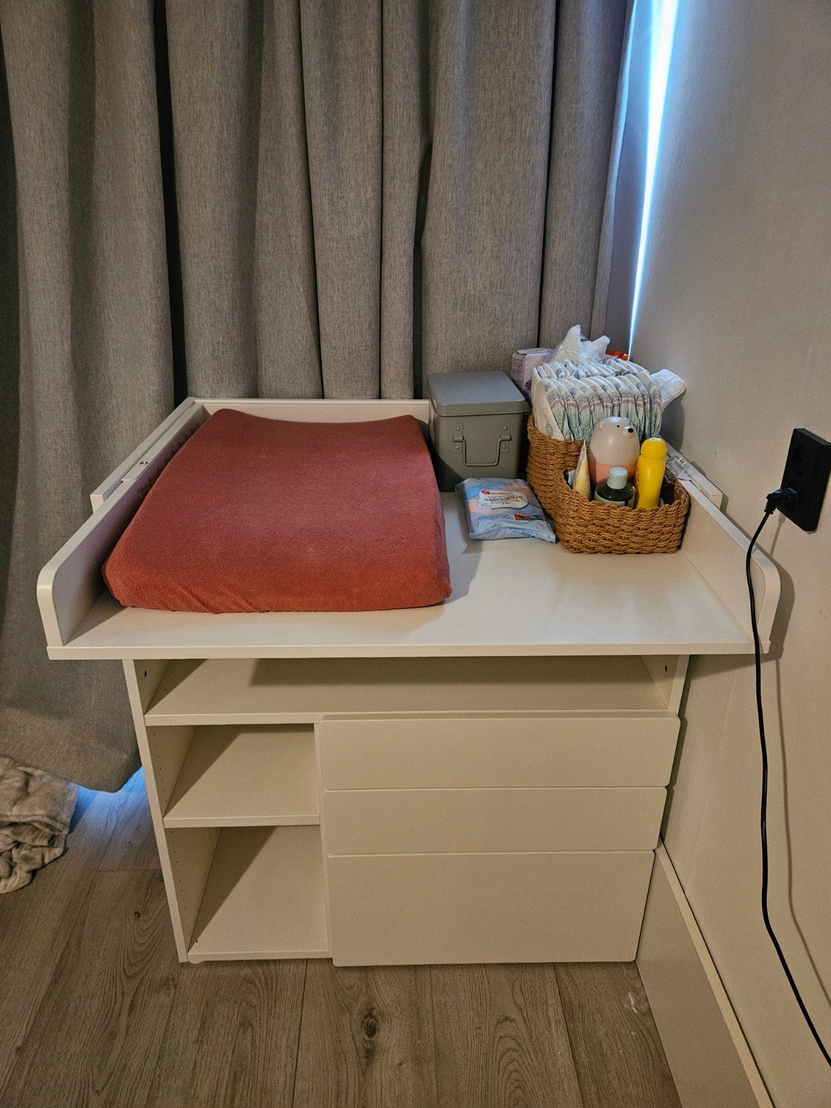 Foto 2 van Småstad commode