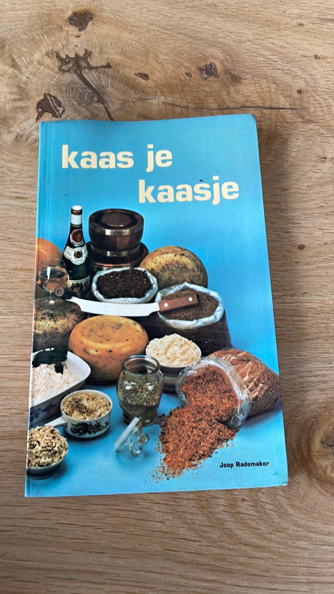 Boek Kaas je kaasje over hoe je zelf kaas maakt, Ophalen of Verzenden, Gelezen