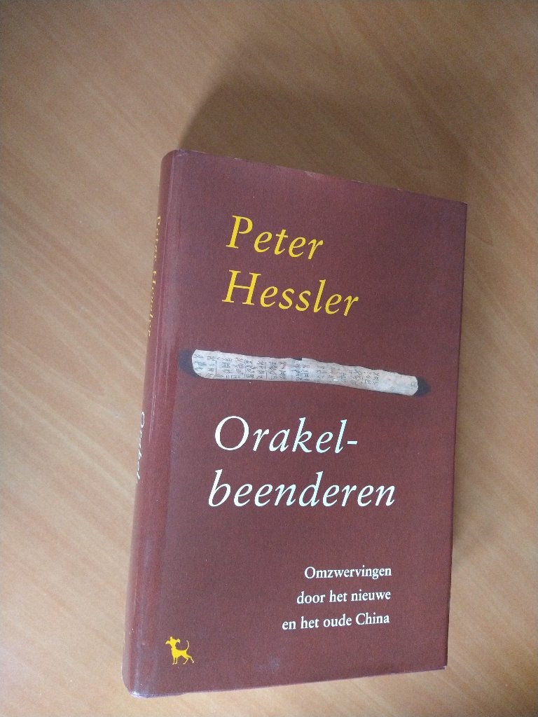 Hessler, Peter. Orakelbeenderen, Ophalen of Verzenden, Zo goed als nieuw, Europa