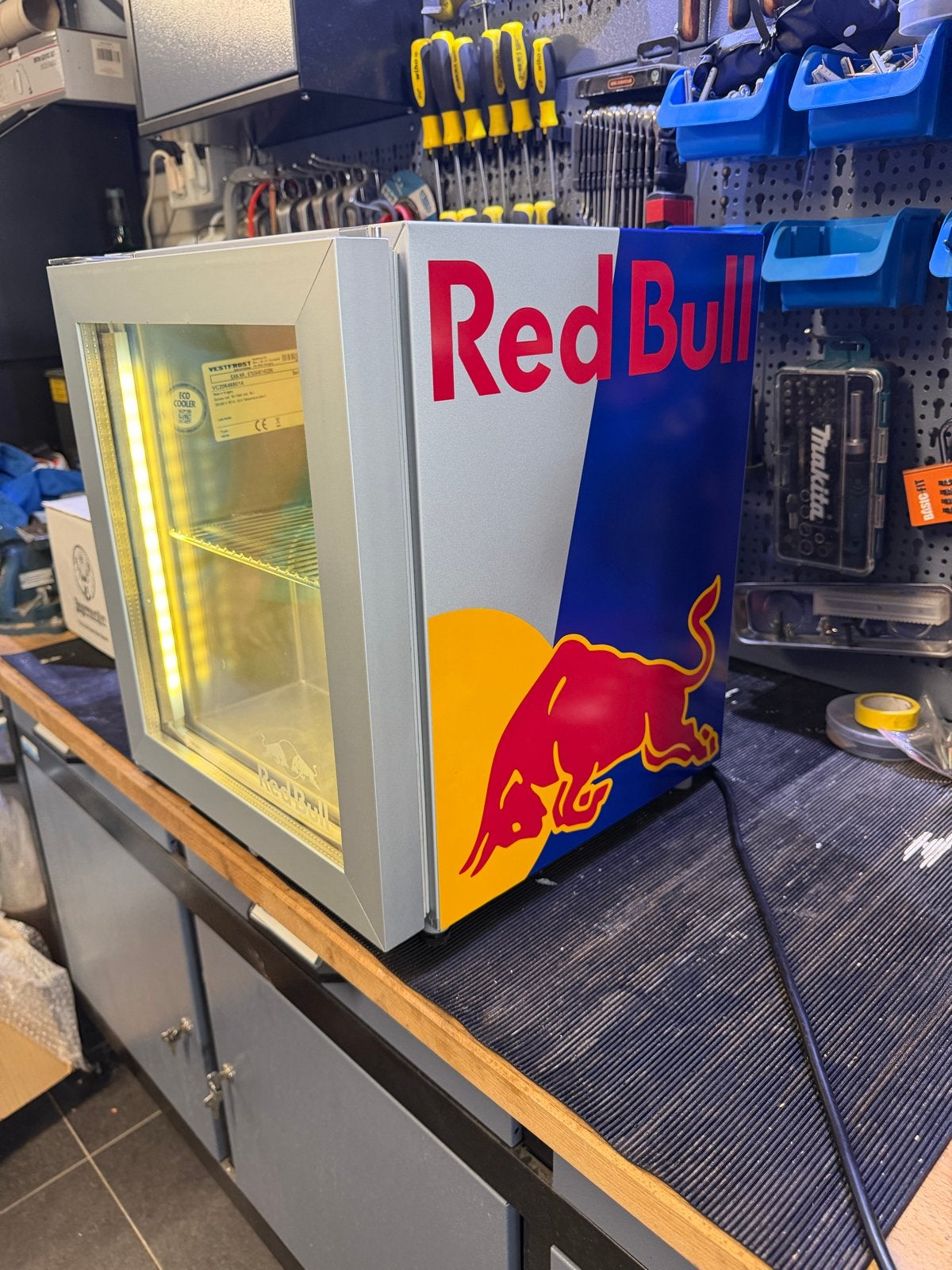 Red Bull Mini Koelkast, Witgoed en Apparatuur, Koelkasten en IJskasten, Nieuw, Zonder vriesvak, Minder dan 75 liter, Minder dan 85 cm