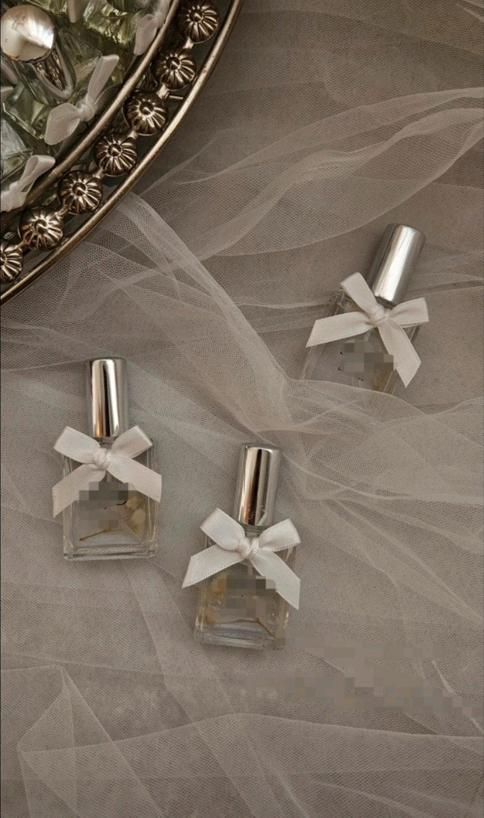 Mini parfumflesjes met strik - Perfect voor cadeaus, Ophalen of Verzenden, Zo goed als nieuw