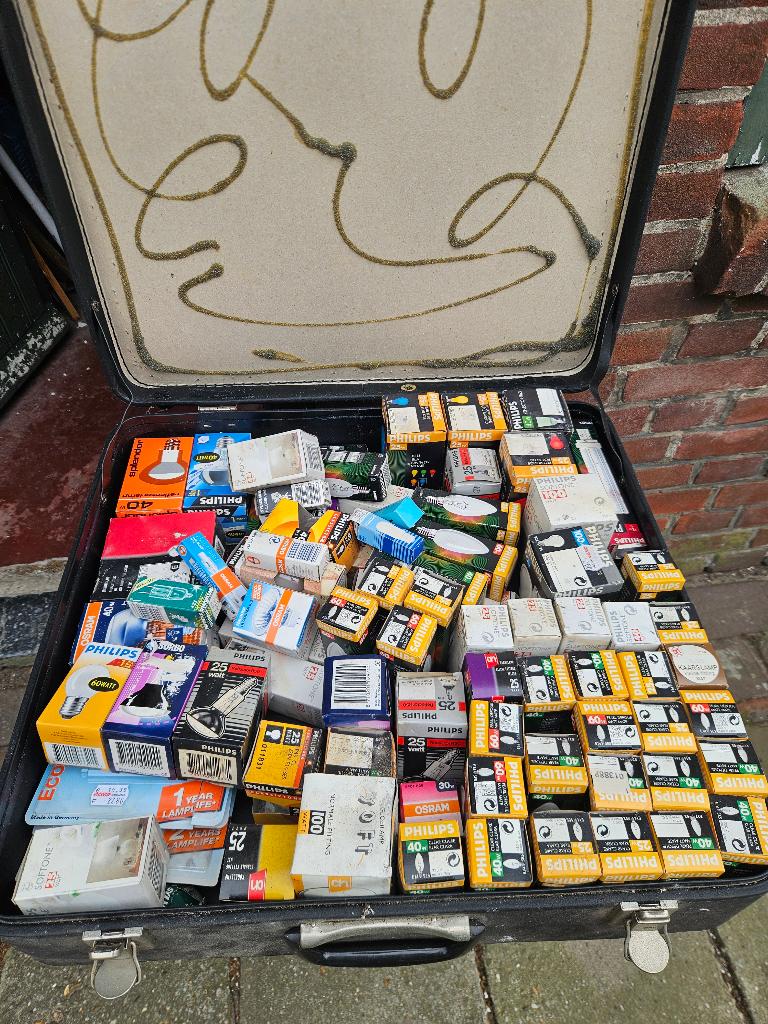 Partij diverse (oude) lampjes - zie foto, Minder dan 30 watt, Overige typen, Overige fittingen, Ophalen of Verzenden