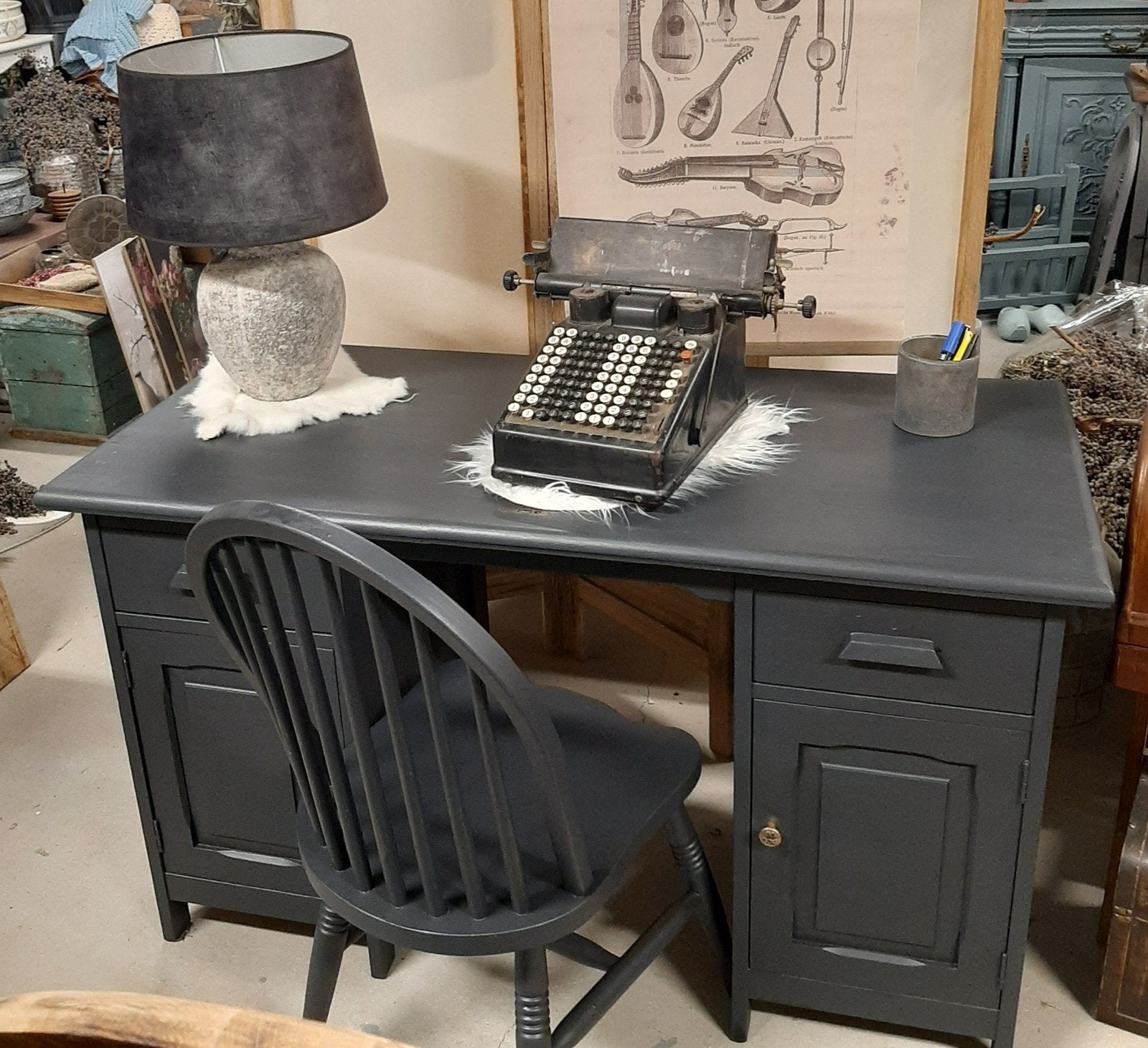 Sjiek, stoer bureau, secretaire, werktafel, stoel, Met lades, Gebruikt, Hout, Secretaire
