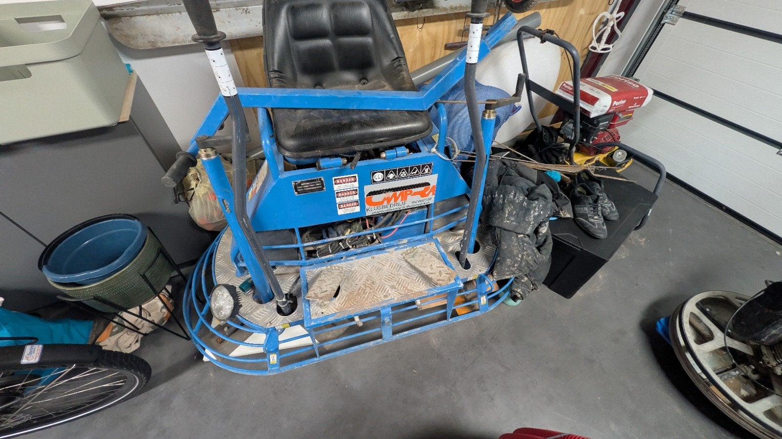 Betonvlinder / Vlinderbetonmachine, Ophalen of Verzenden