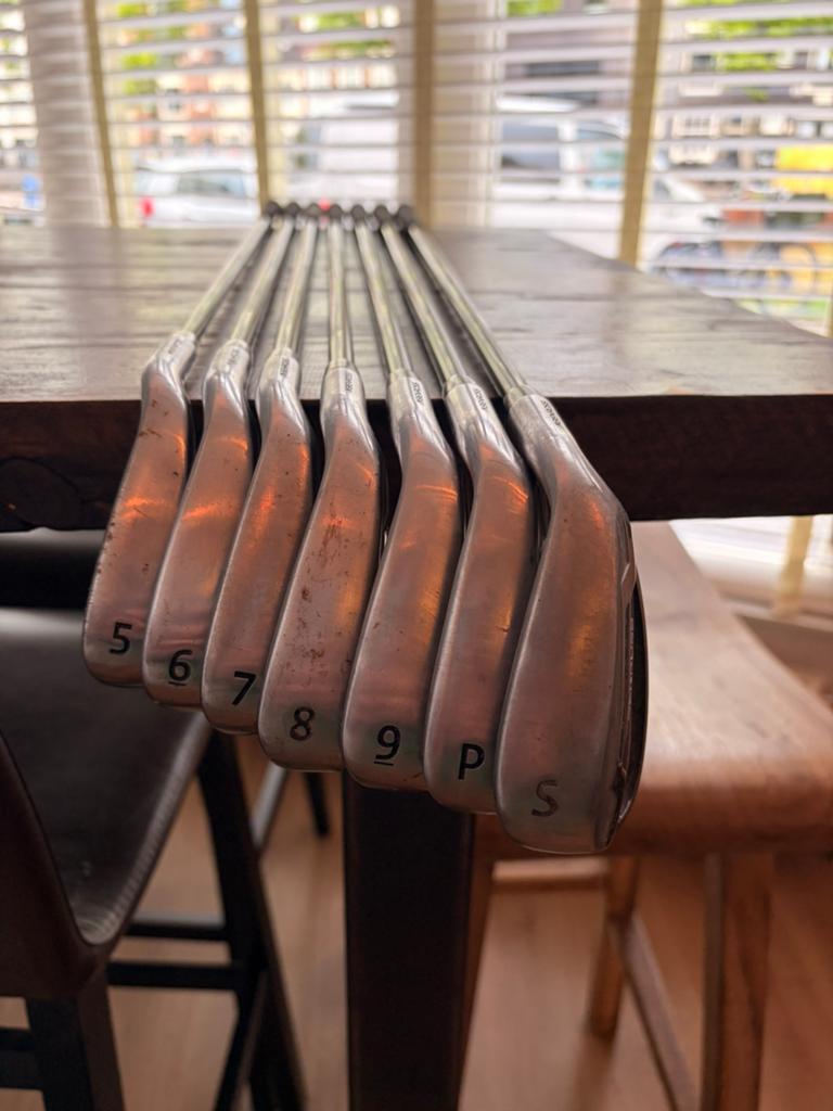 Benross HTX Gold ijzerset 5-SW graphite shafts Kuro Kage, Ophalen of Verzenden, Set