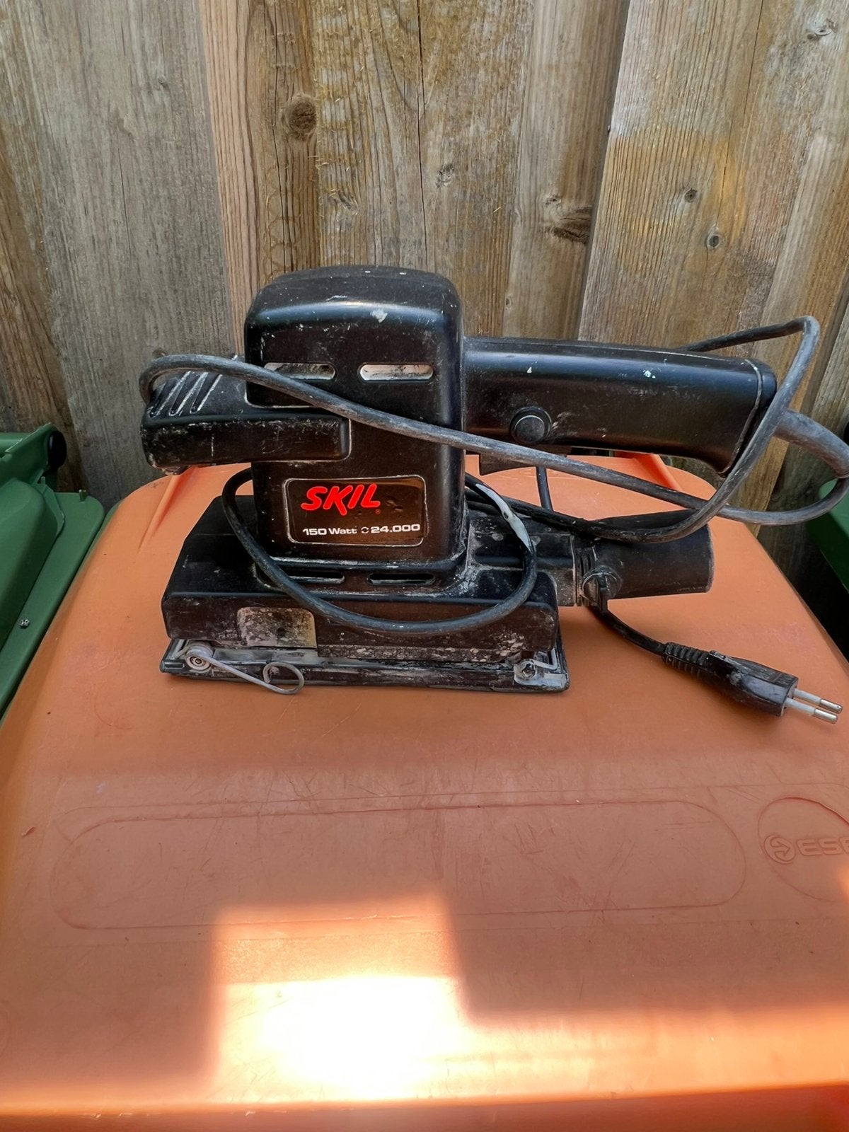 Skil Vlakschuurmachine, Ophalen of Verzenden, Zo goed als nieuw, 1200 watt of meer, Vlakschuurmachine