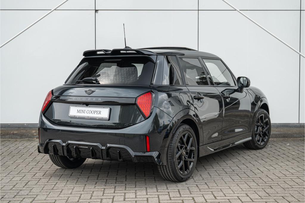 MINI Hatchback Cooper C Automaat / JCW / Pakket M / 17" John, Auto's, 156 pk, Leder, Bedrijf, Nieuw