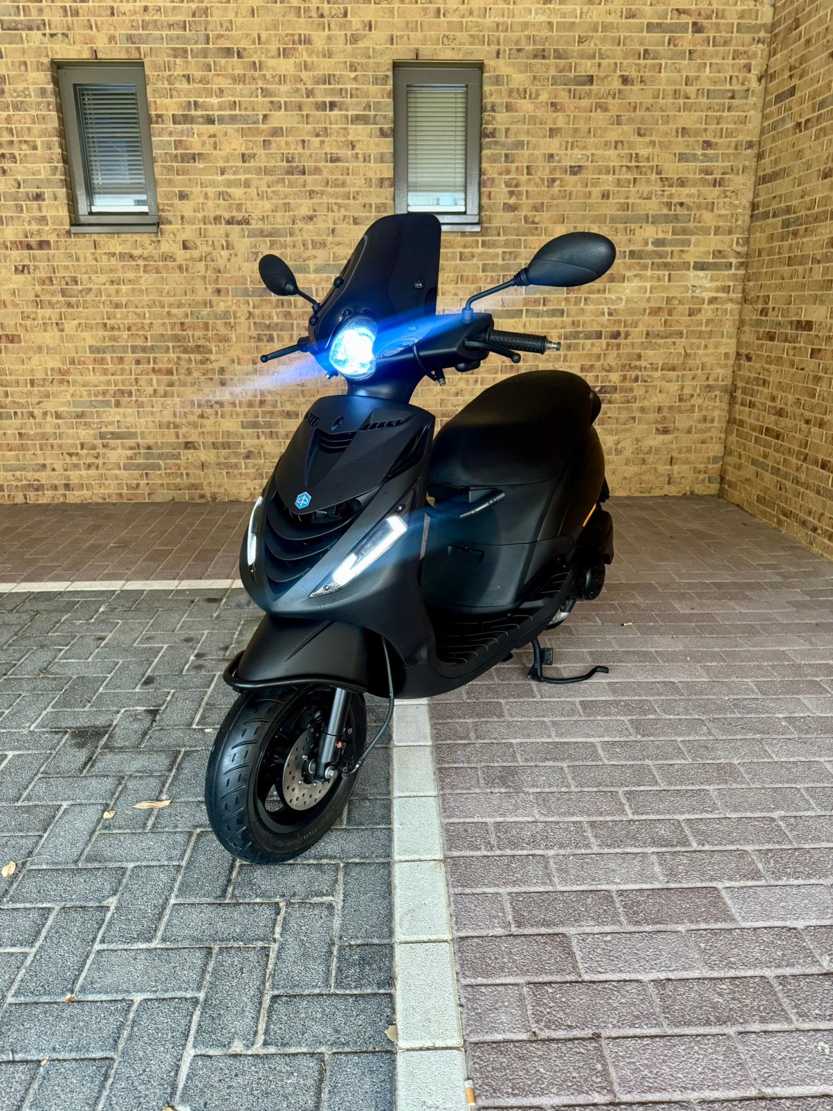 Piaggio Zip SP I-Get 4T S injectie 50cc Brom 2021 zgan, Fietsen en Brommers, Scooters | Piaggio, Maximaal 45 km/u, Zip, Nieuw