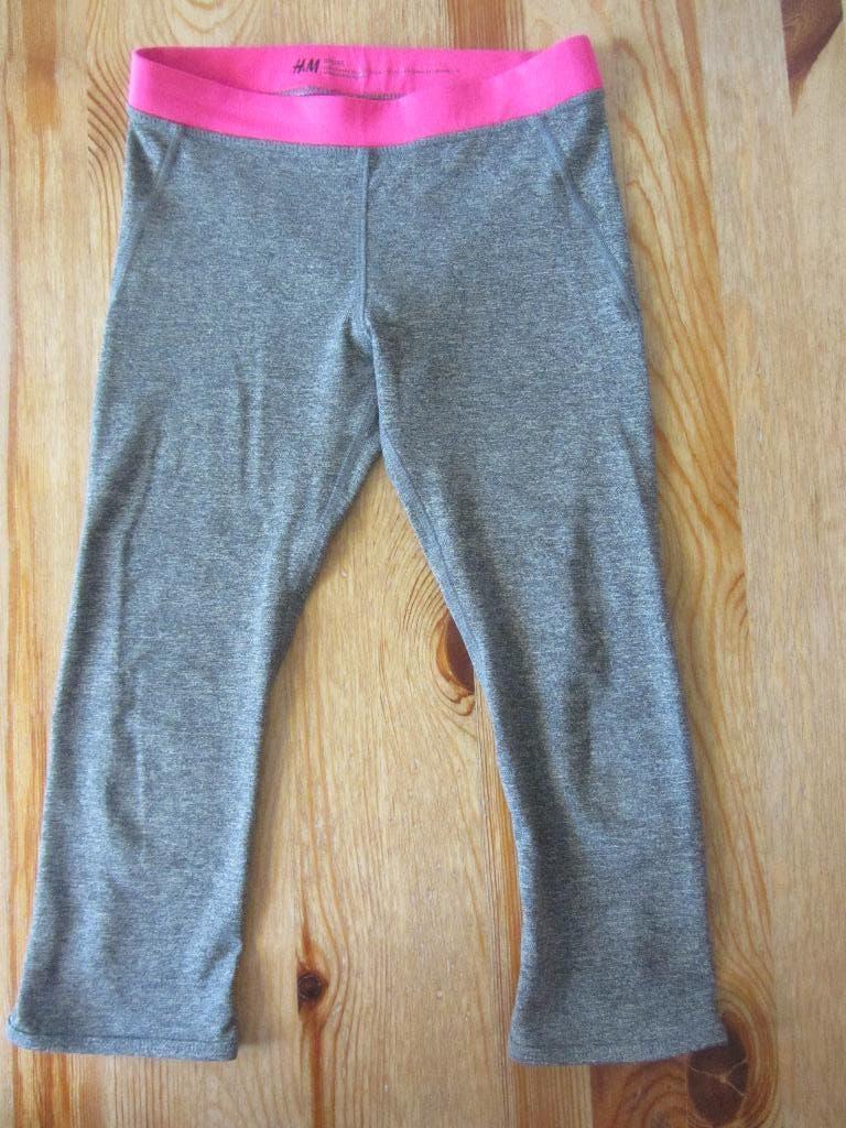 Grijs/roze sportlegging HenM maat 134, Ophalen of Verzenden, Zo goed als nieuw, Meisje, Sport- of Zwemkleding