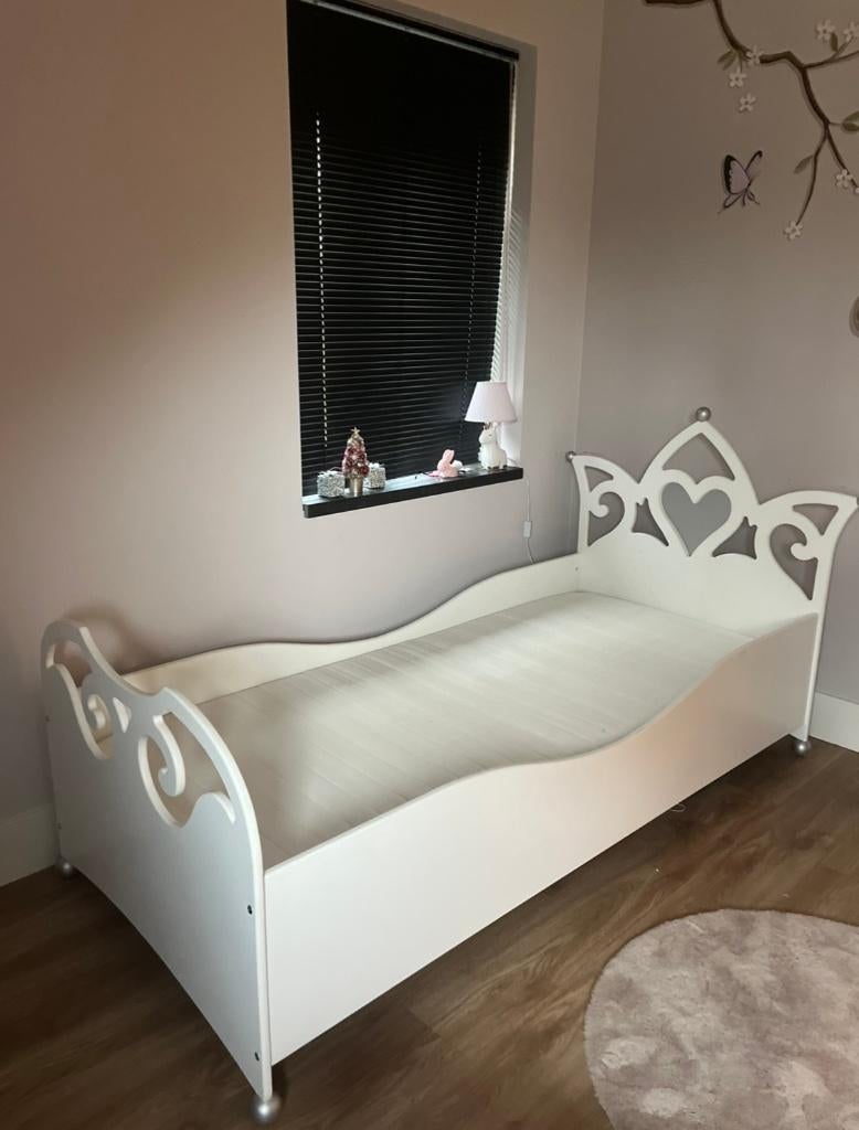 Wildkidzz Prinsessenbed 80x160 + matras + kast, Ophalen, 85 tot 100 cm, Zo goed als nieuw, Matras