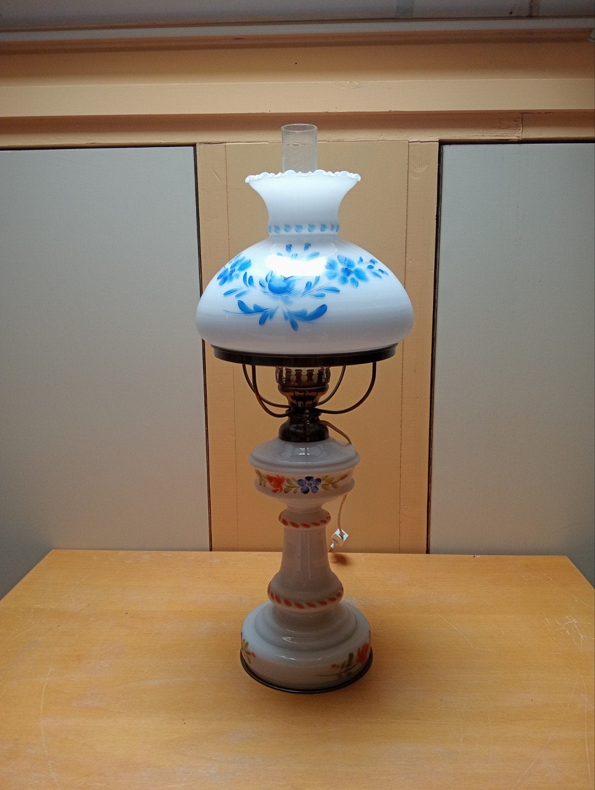 Vintage olielamp met bloemmotief, Antiek en Kunst, Ophalen