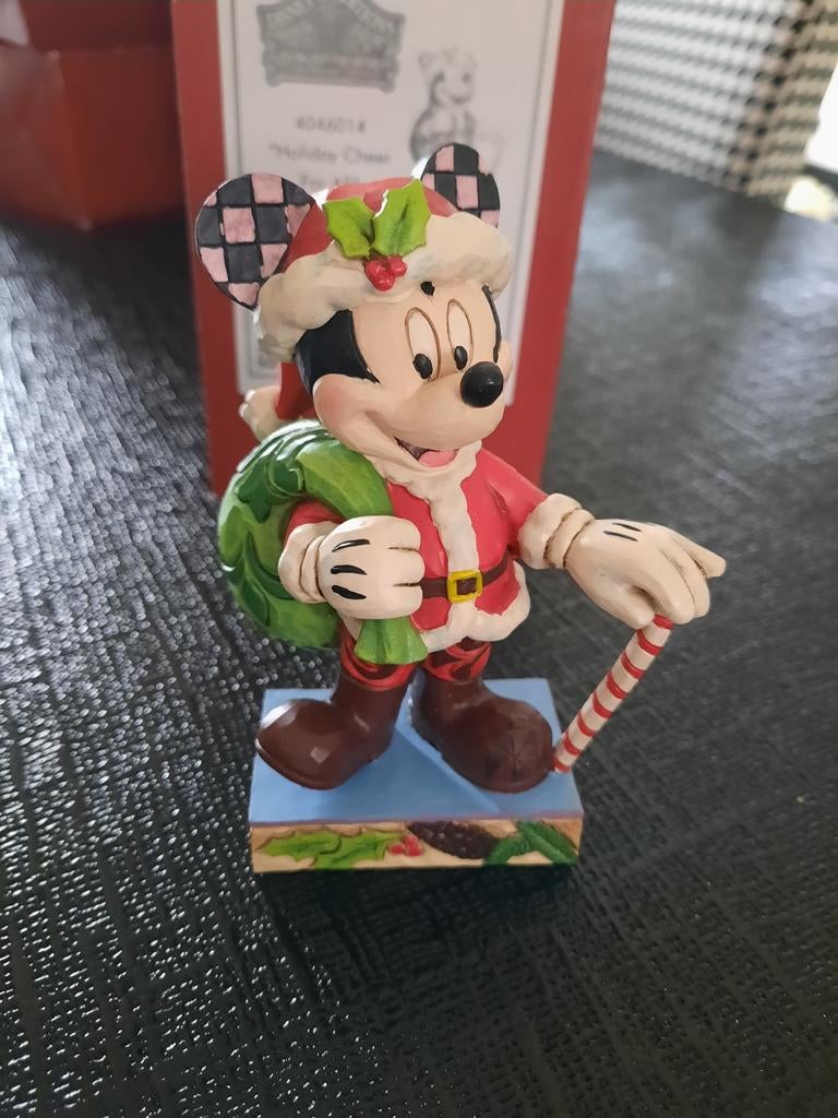 Disney traditions Mickey Mouse Holiday Cheer For All, Verzamelen, Ophalen of Verzenden, Mickey Mouse, Zo goed als nieuw, Beeldje of Figuurtje