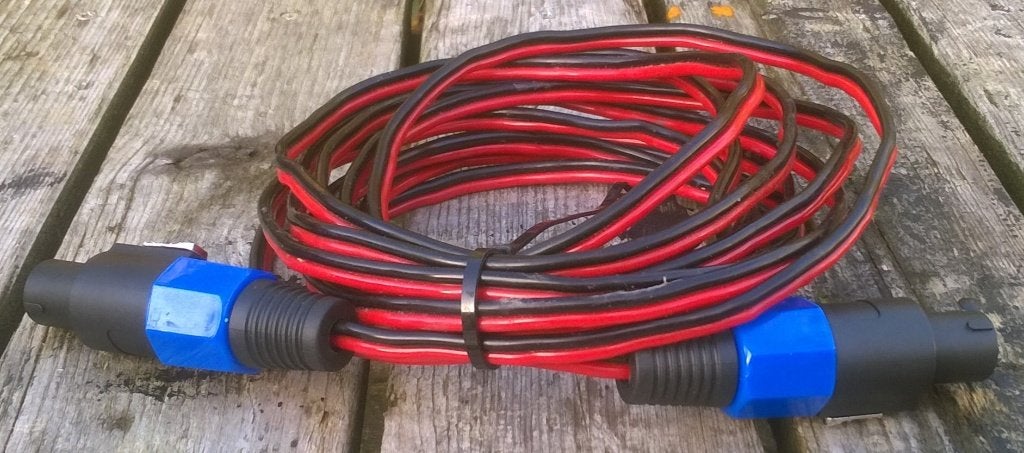 Luidsprekersnoer 10 meter - 2x2,5mm (rood/zwart), Speaker of Versterker, Ophalen of Verzenden, Zo goed als nieuw, Nb
