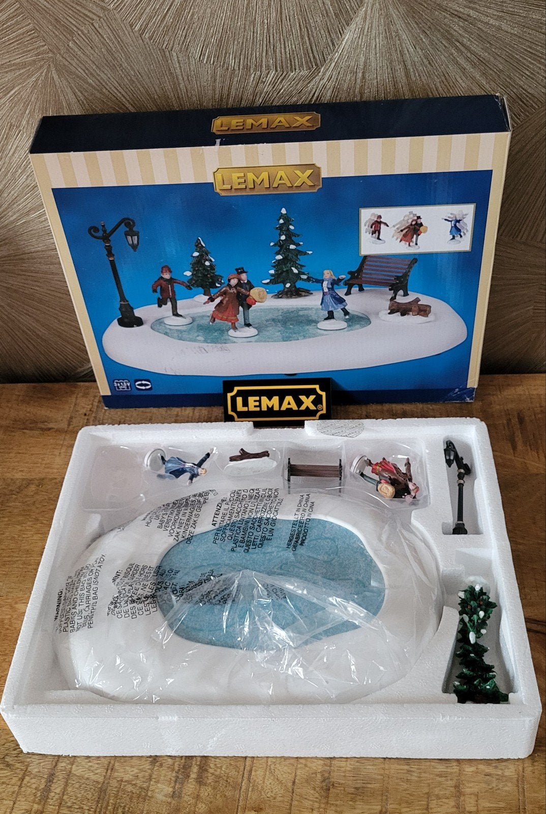 Lemax Winter Skating  geanimeerde schaatsbaan, Diversen, Ophalen of Verzenden
