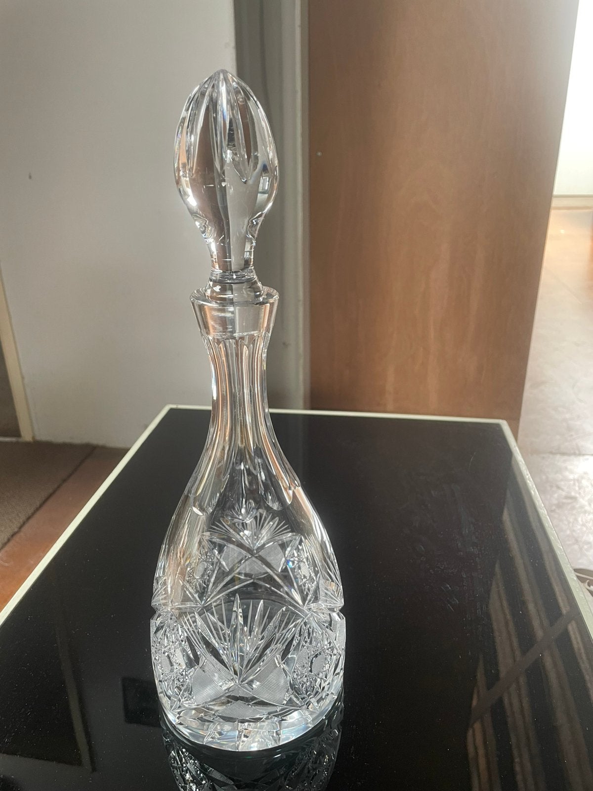 Puntgave geëtste kristallen karaf - 36 cm hoog, Antiek en Kunst, Antiek | Glas en Kristal, Ophalen