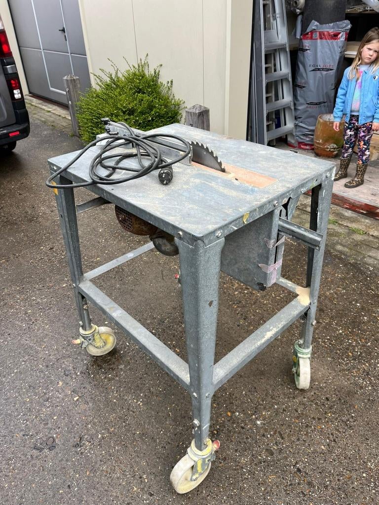 Onverwoestbare verrijdbare tafelzaag, Ophalen, 1200 watt of meer, Cirkelzaag, 70 mm of meer
