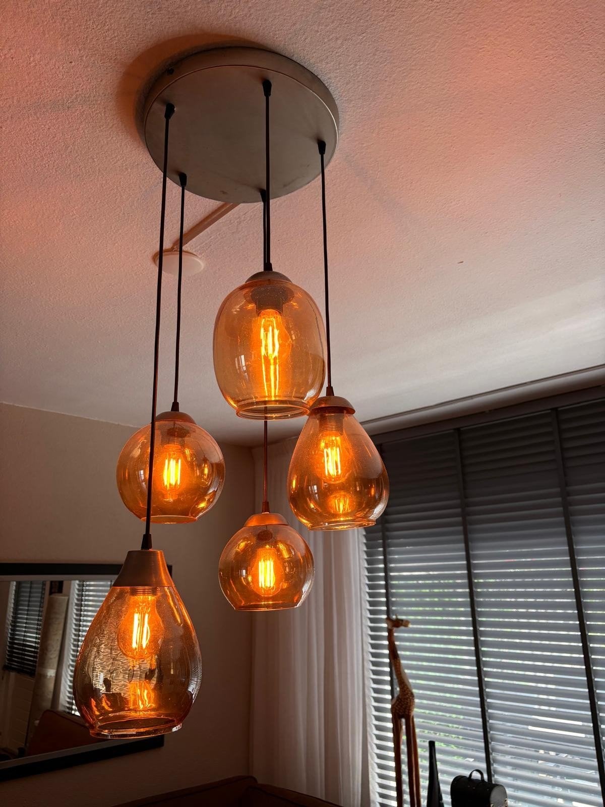 Moderne hanglamp met 5 amberkleurige glazen kappen, Modern, Sfeervol, Zo goed als nieuw, Glas, E27 (groot)