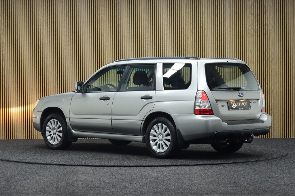 Subaru Forester 2.0 X Comfort Pack | Trekhaak | Cruise-contr, Auto's, Subaru, Gebruikt, Zwart, 4 cilinders, Forester