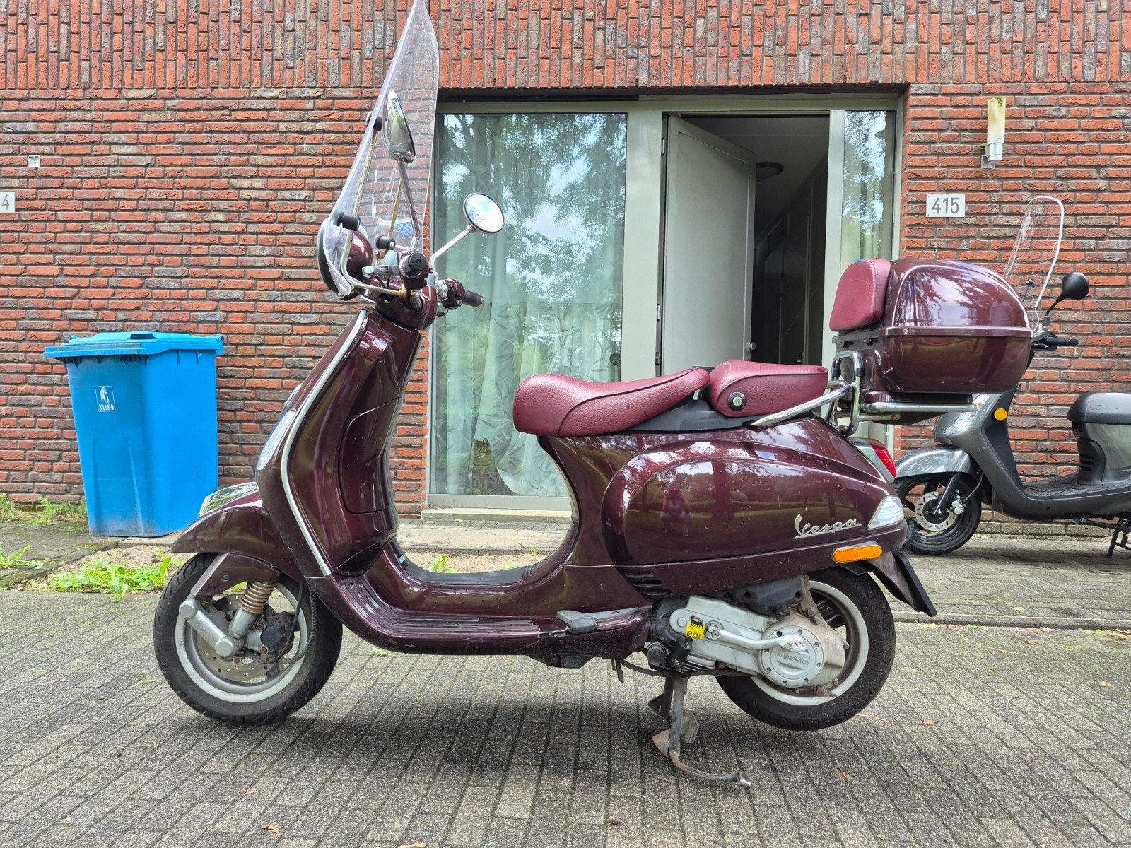 Vespa LXV 50 4T met schade en nieuwe band, Ophalen, Gebruikt, Vespa LXV, Benzine