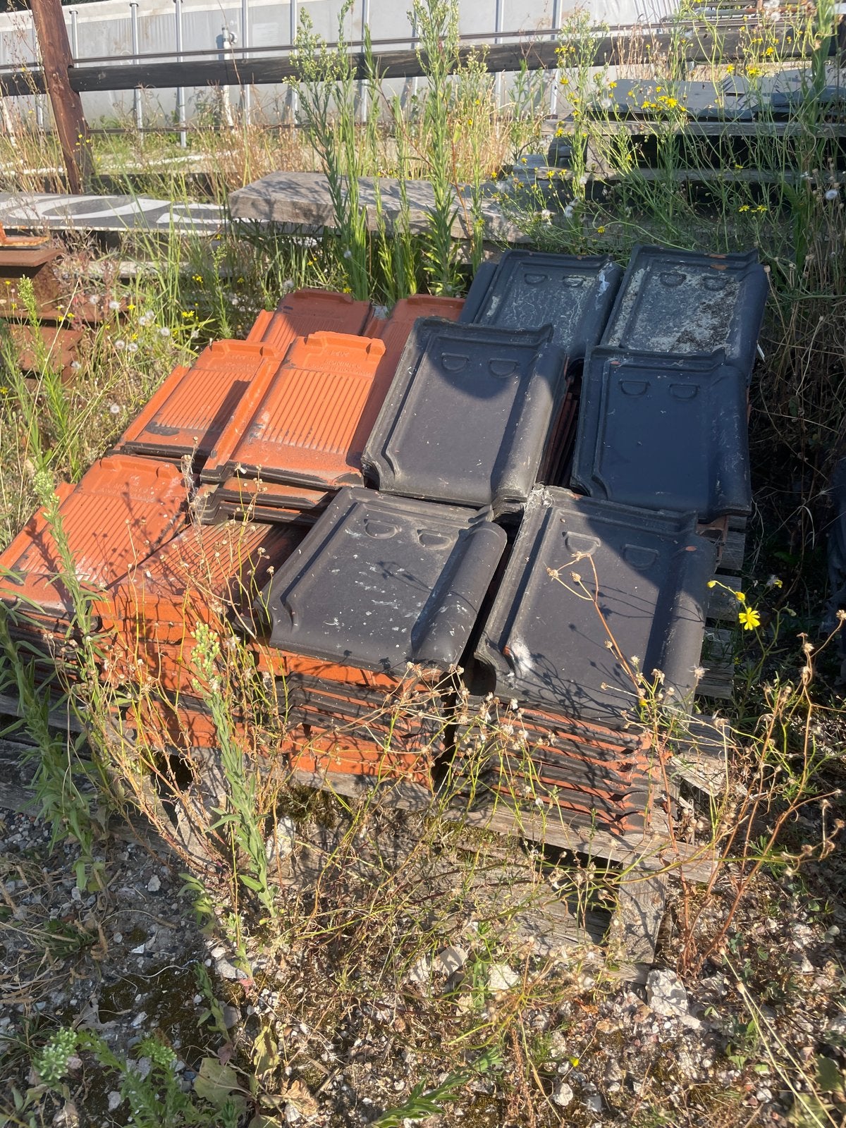 70 Monier Tuile du Nord Dakpannen - Nieuw, Ophalen, Steen of Klei, Nieuw, 5 tot 10 m²