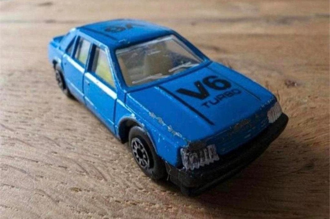 MC Toy Renault 25 V6 Turbo modelauto – jaren 80, Hobby en Vrije tijd, Modelauto's | Overige schalen, Ophalen of Verzenden, Gebruikt