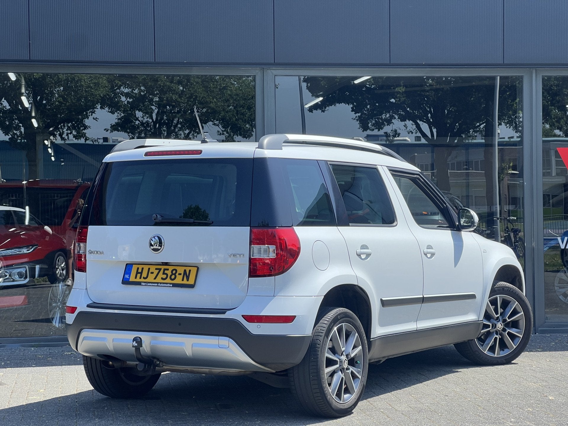 Skoda Yeti Outdoor 1.2 TSI Greentech Edition | Trekhaak | NA, Auto's, Stof, Gebruikt, 4 cilinders, Automatische klimaatregeling