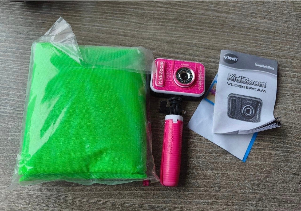 VTech KidiZoom Vloggercam met statief en greenscreen, Kinderen en Baby's, Ophalen of Verzenden, Zo goed als nieuw, 6 jaar of ouder