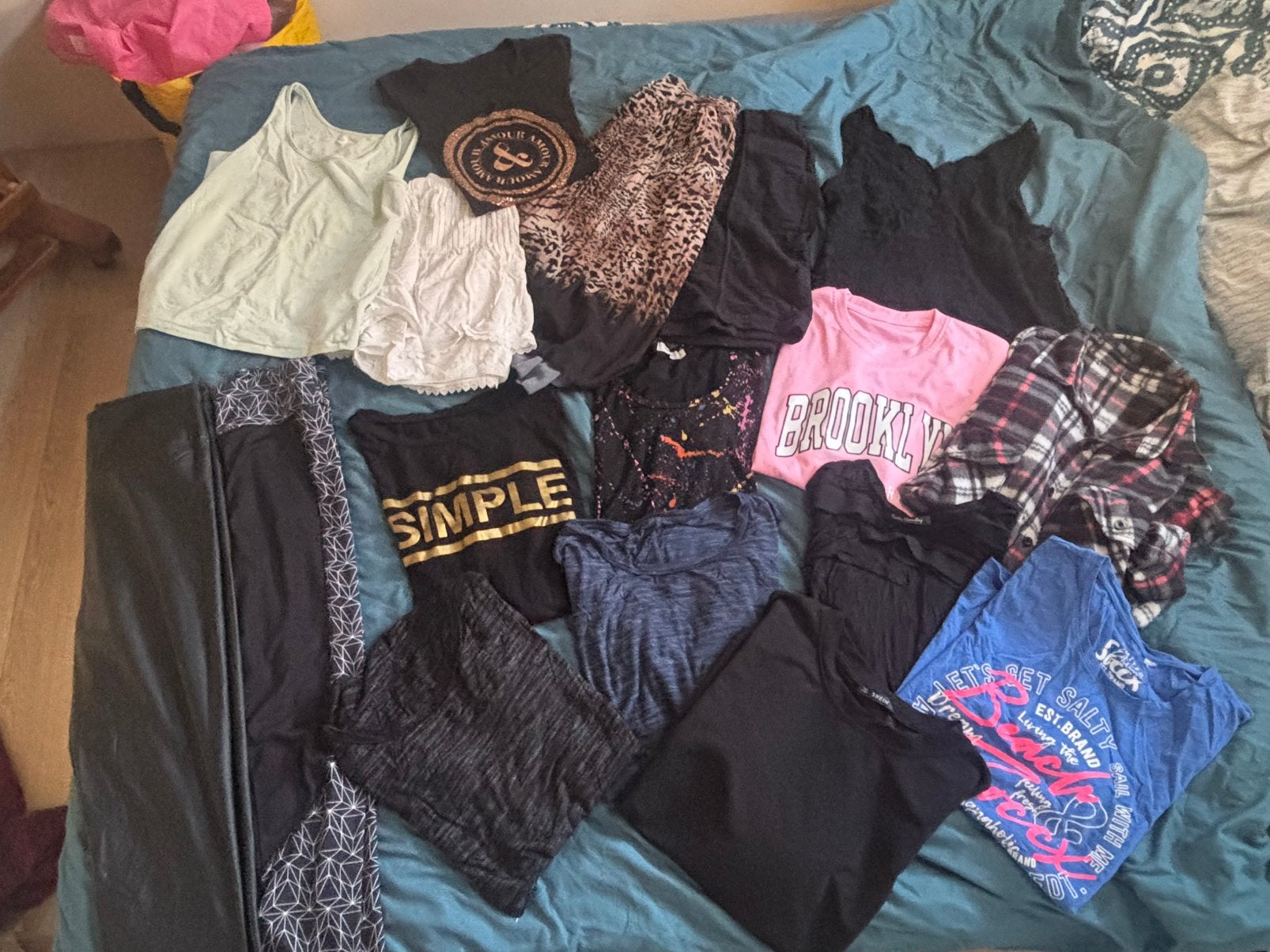 Dames kledingpakketten L/XL 14 pieces, Kleding | Dames, Dames-kledingpakketten, Ophalen of Verzenden, Zo goed als nieuw, Maat 46/48 (XL) of groter