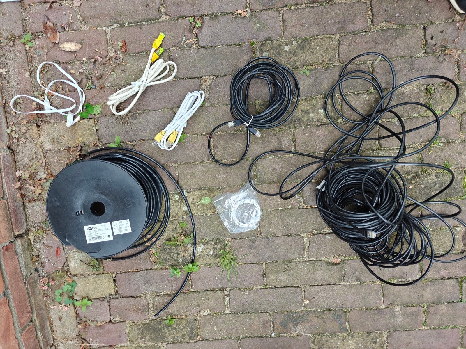 Partij UTP netwerkkabels – Cat6 + diverse lengtes – Helium, Ophalen of Verzenden, Nieuw