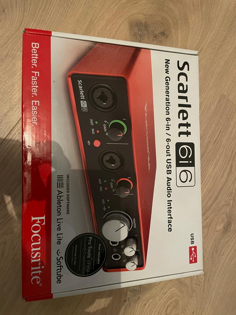 Focusrite Scarlett 6i6 2nd gen USB Audio Interface, Ophalen of Verzenden, Zo goed als nieuw