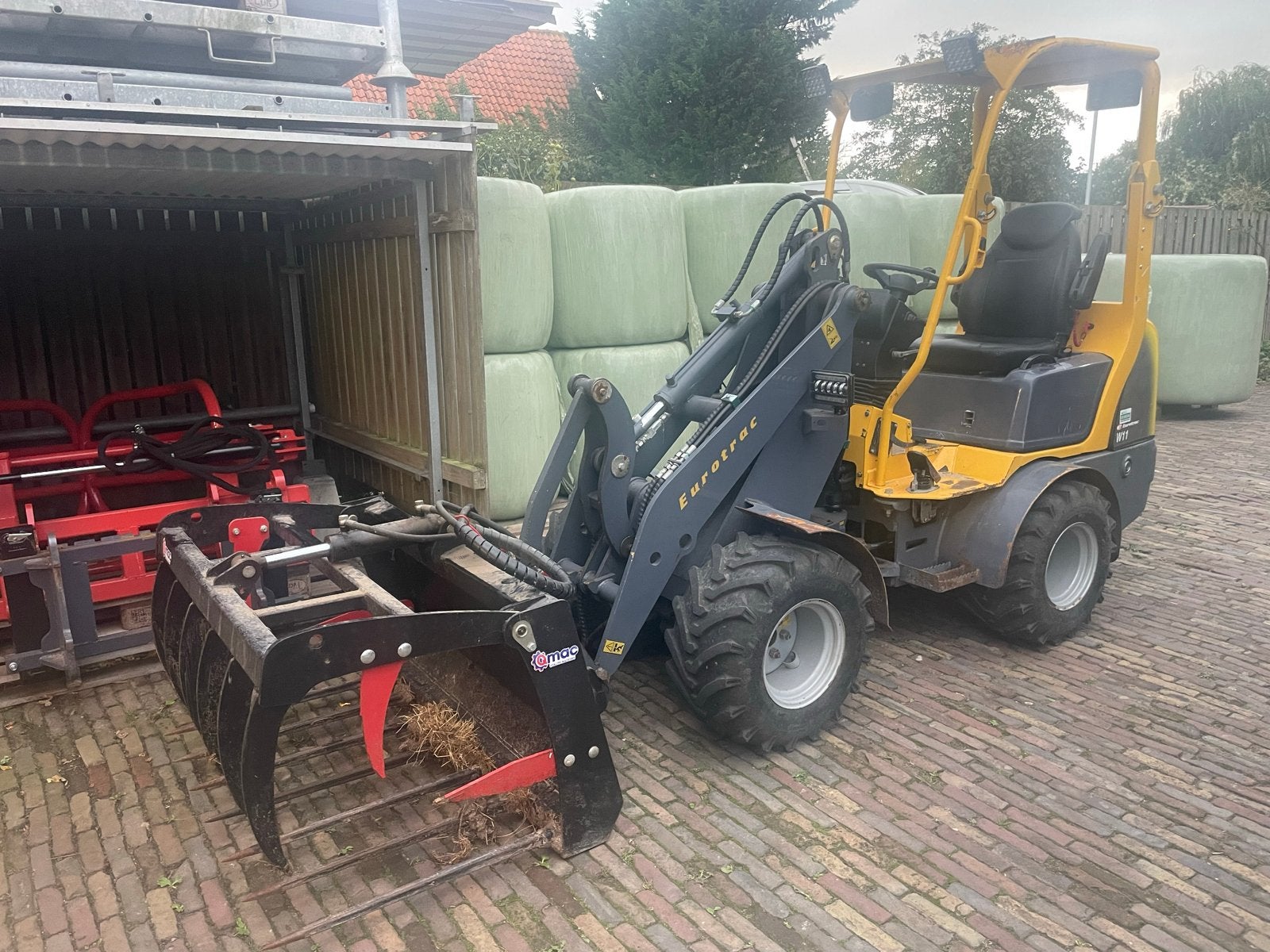 Q Mac mestklem 120 cm Giant / Eurotrac aansluiting, Ophalen, Veehouderij, Stalinrichting