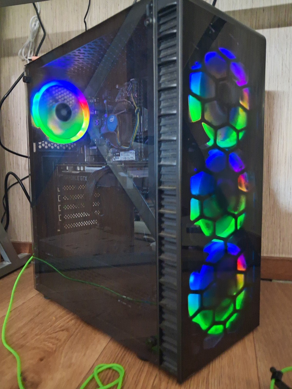 Complete Gaming Setup: GTX 1660 Super, i5, 200Hz Monitor, Ophalen