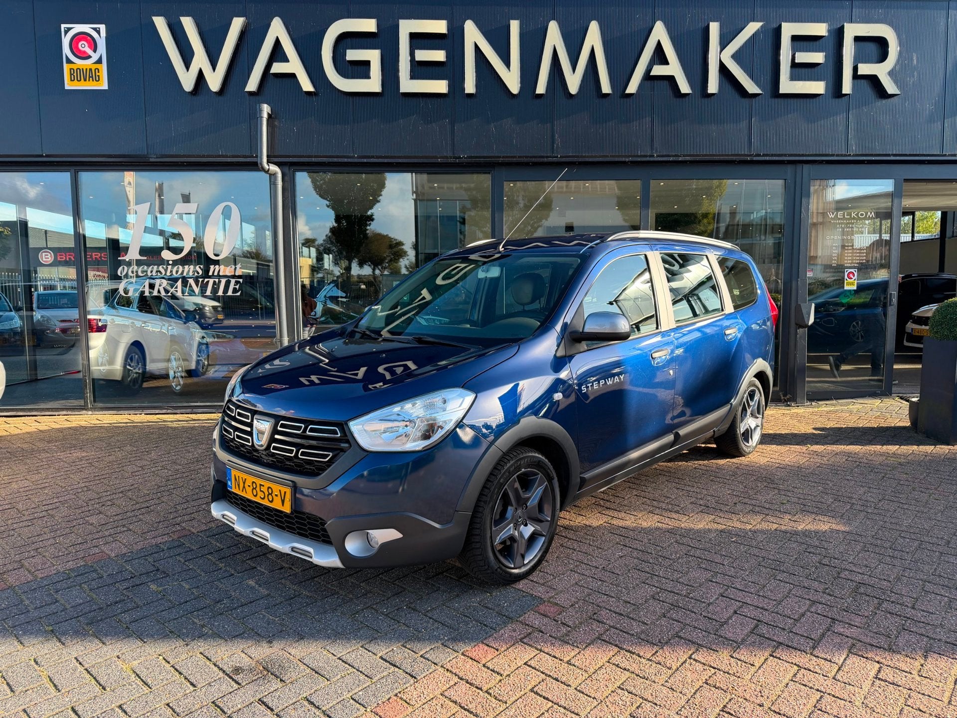 Dacia Lodgy 1.2 TCe Série Limitée Stepway Clima|Cruise|NAV, Auto's, Voorwielaandrijving, Dealer onderhouden, Gebruikt, Euro 6