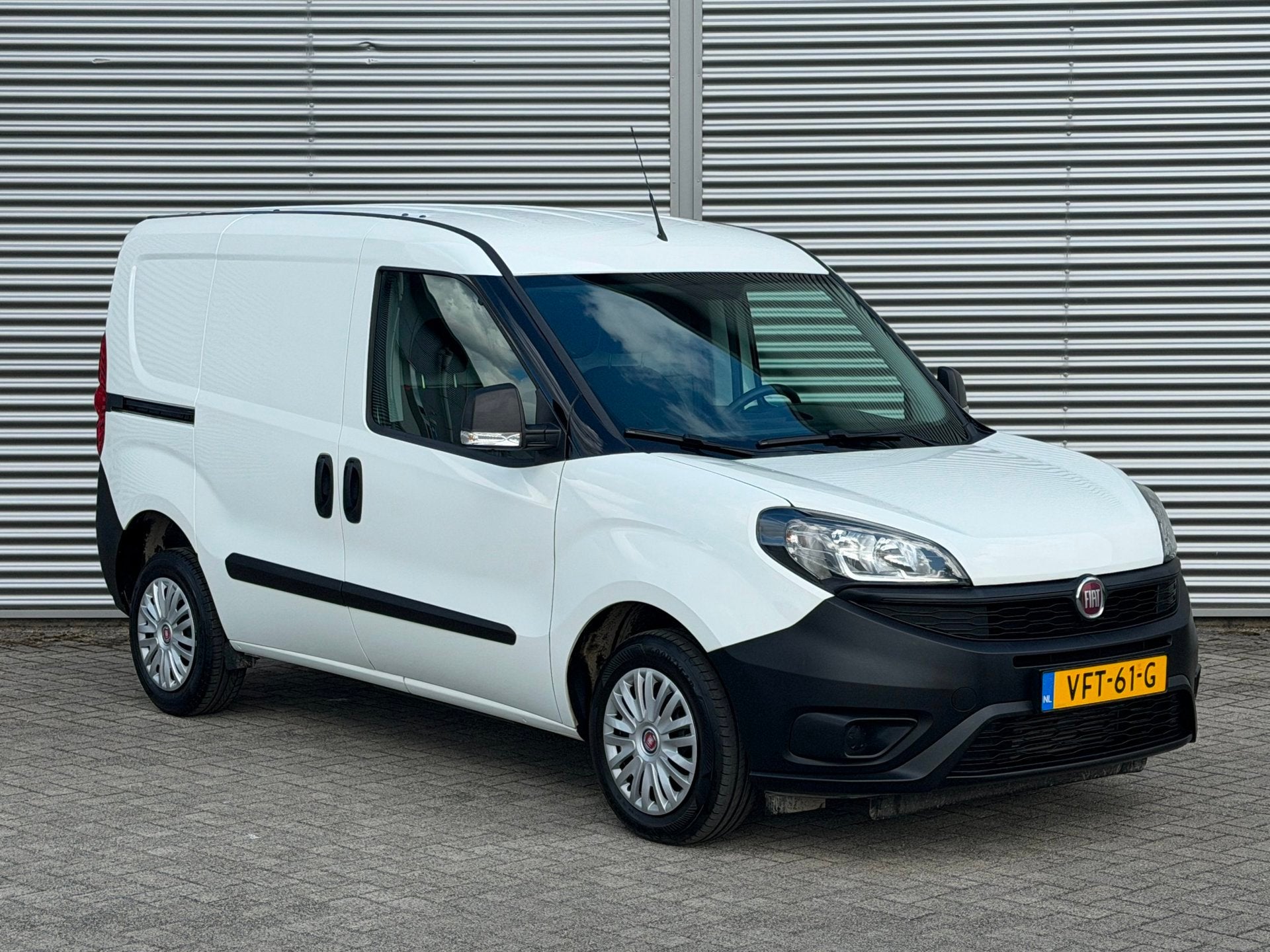 Fiat Doblò Cargo 1.6 MJ L1H1 Airco/ Navi/ Cruise/ 3zits/ Eu, Voorwielaandrijving, Stof, Gebruikt, 4 cilinders