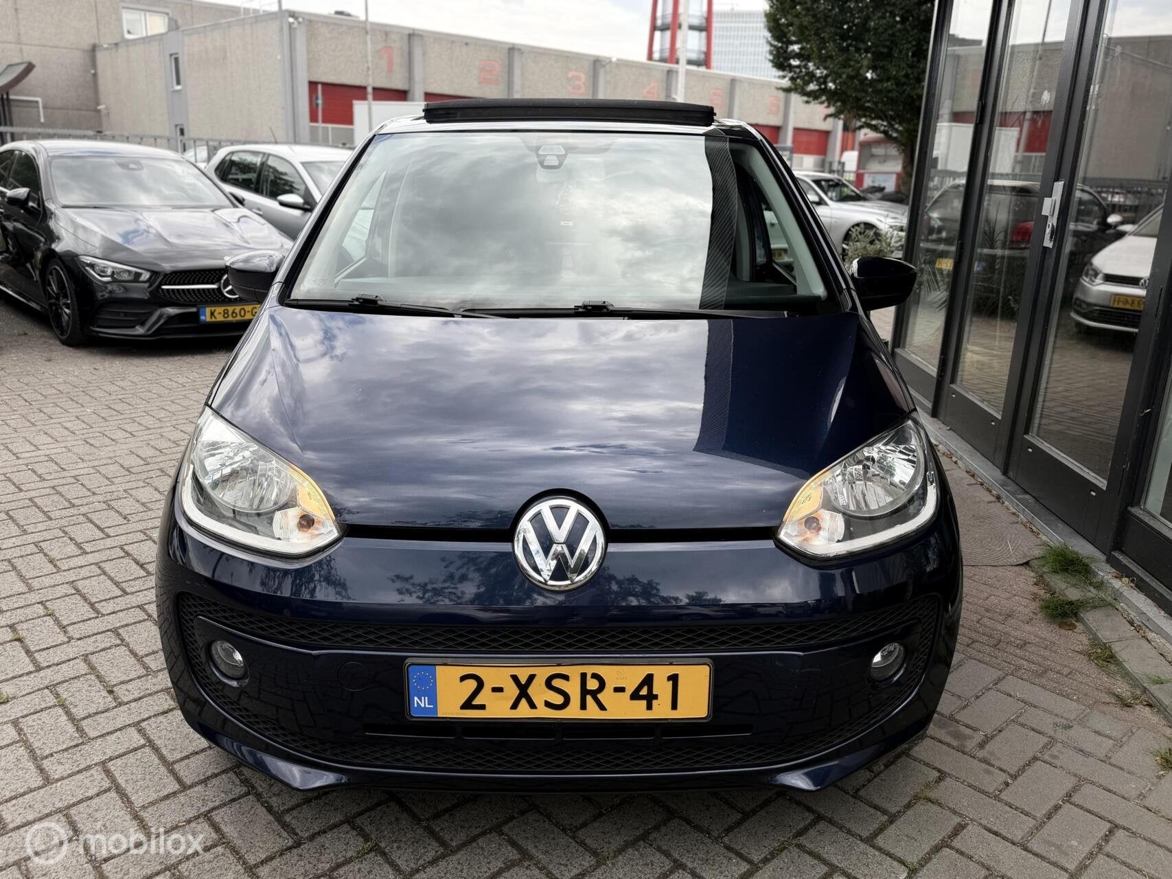 Volkswagen Up! 1.0 high up! BlueMotion|PANO|AIRCO|NAVI|APK|, Auto's, Voorwielaandrijving, Euro 5, Up!, CNG (Aardgas)