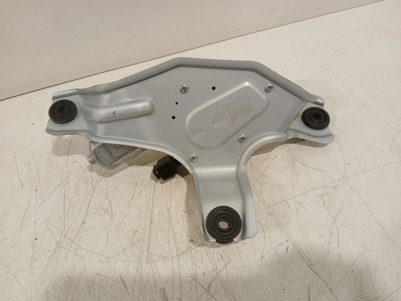 Ruitenwissermotor achter Hyundai Kona, Onderdelen@venauto.nl, Van der Ven Autorecycling B.V., Gebruikt, Ettenseweg 76, 4706 PB Roosendaal, The Netherlands