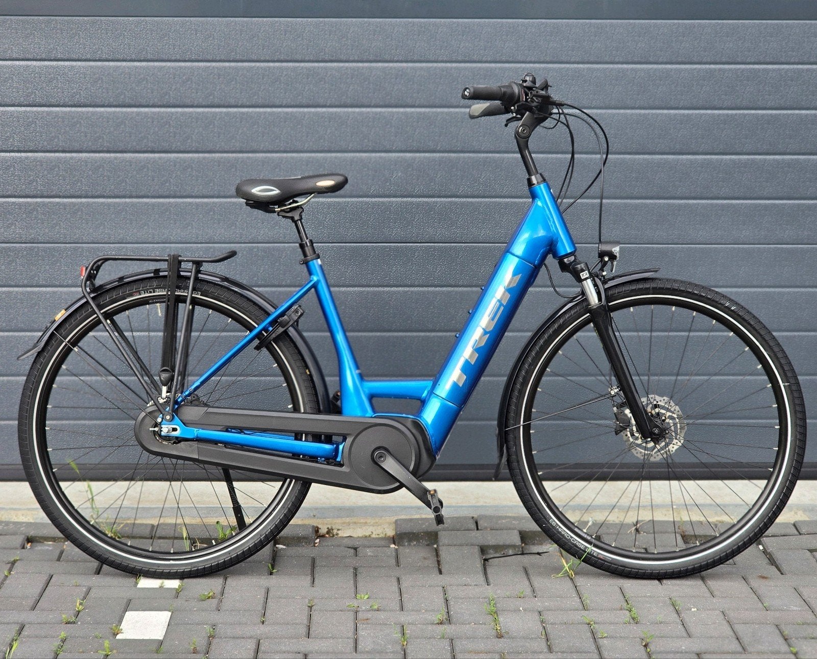 Trek District 6 elektrische fiets Bosch middenmotor, Ophalen, Zo goed als nieuw, Minder dan 10 versnellingen, Overige merken