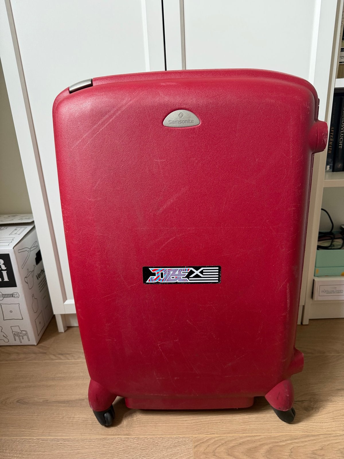 Samsonite ruimbagage koffer rood, Sieraden, Tassen en Uiterlijk, Tassen | Reistassen en Weekendtassen, Ophalen, 30 cm of meer