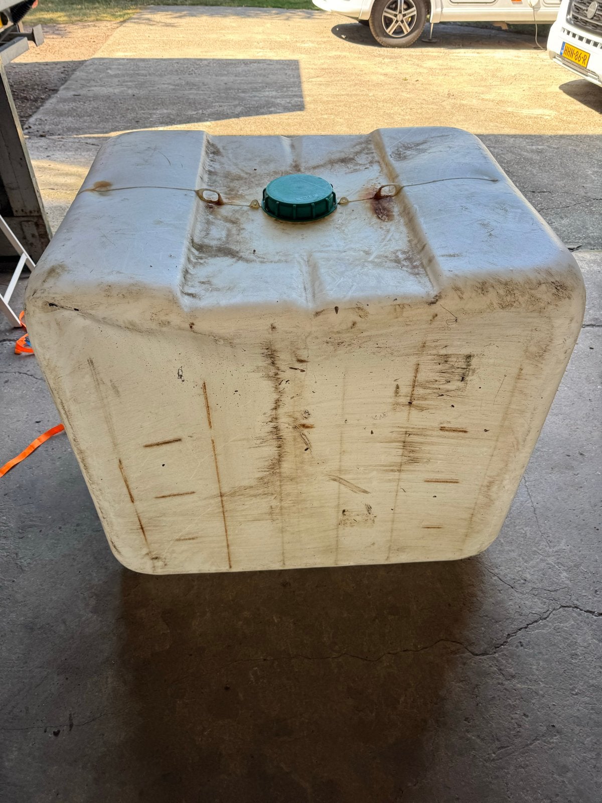 Gratis IBC vat met kraan, Ophalen, Gebruikt