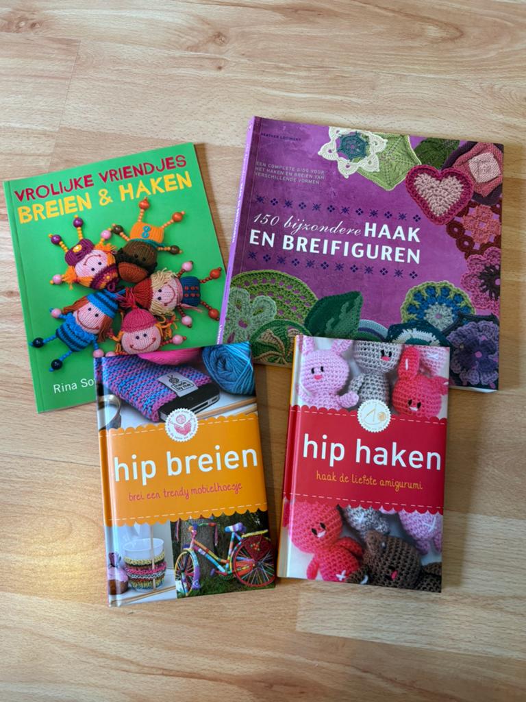 Brei- en haakboeken set (4 stuks), Hobby en Vrije tijd, Ophalen of Verzenden, Nieuw, Breien of Haken, Patroon of Boek
