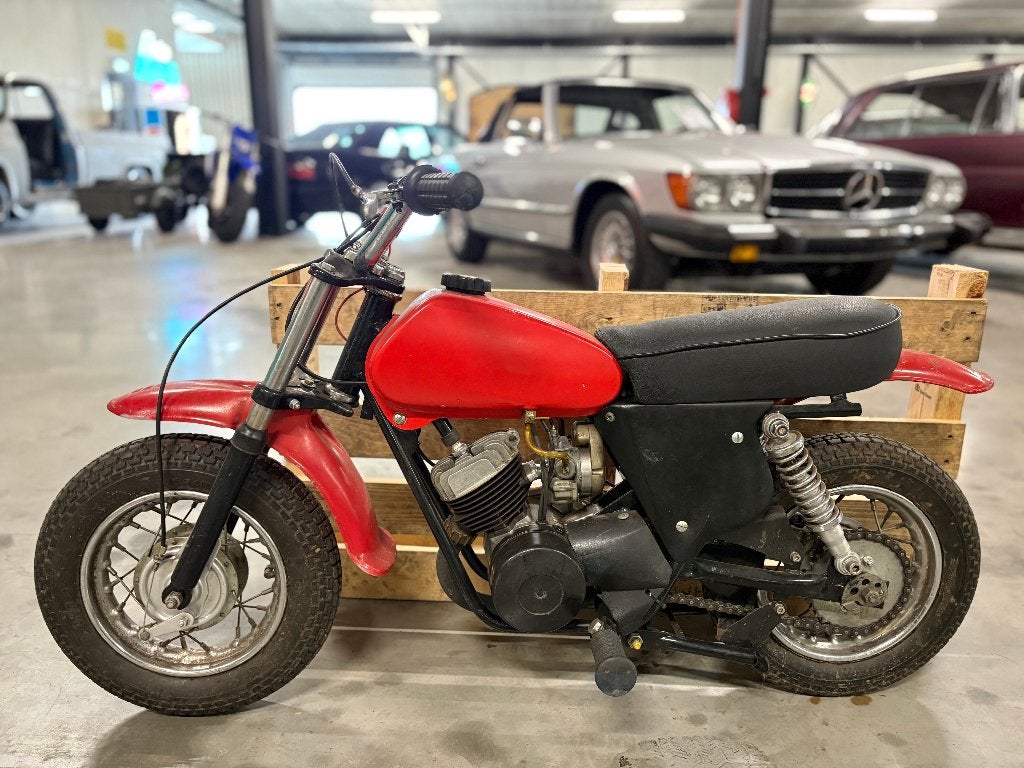 SWM Mini brommer crosser 50cc benzine, Fietsen en Brommers, Brommers | Crossbrommers, Gebruikt, Straat, SWM, Info