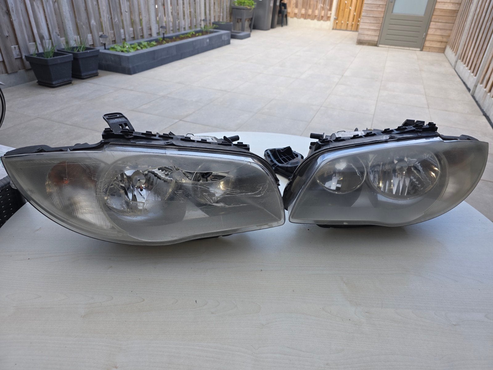 Bmw 118i  95 kw  2.0     2  koplampen   rechter lamp kapot, Auto-onderdelen, Ophalen of Verzenden, Gebruikt, BMW