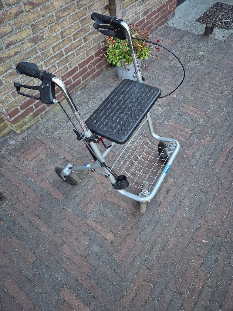 Rollator Thuasne, inklapbaar, Diversen, Rollators, Ophalen, Gebruikt