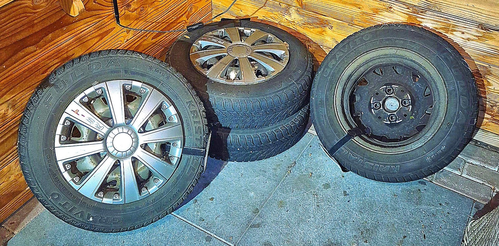 Winterbanden met velgen - 145/80R13, Ophalen, Gebruikt, Banden en Velgen, Winterbanden