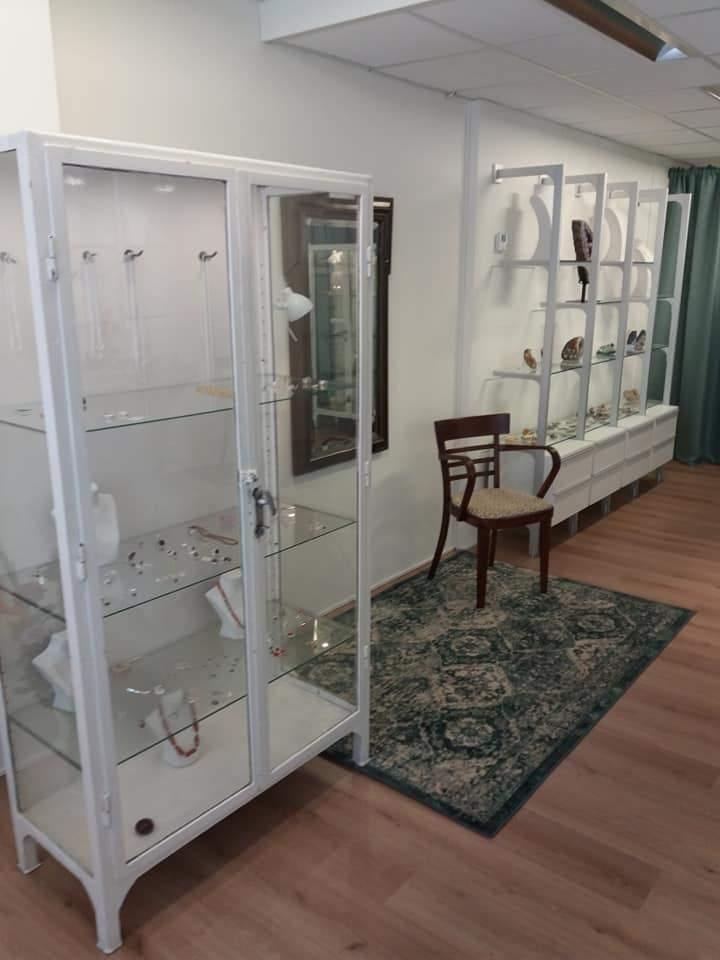 stalen dokterskast  wit met verlichting, Huis en Inrichting, Ophalen, 100 tot 150 cm, 50 tot 100 cm, Glas