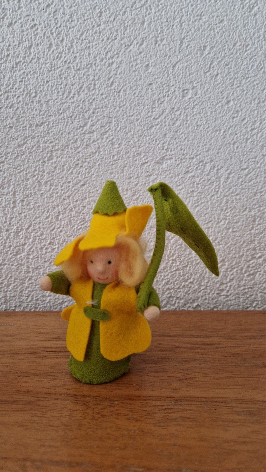 primula poppetje van wolvilt, Ophalen of Verzenden, Figuurtje(s), Wolvilt