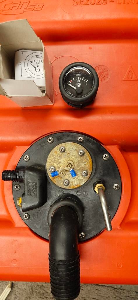 Brandstof tank met benzine meter, Ophalen of Verzenden, Motor en Techniek